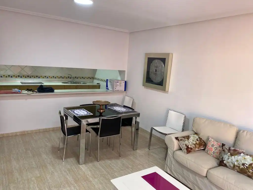 Comedor de Piso en venta en Almería con Terraza, Amueblado y Parking comunitario