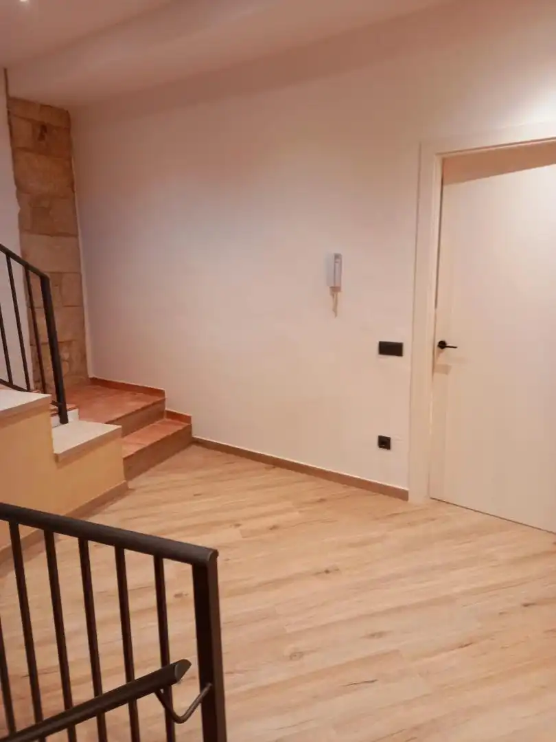 Einfamilien-Reihenhaus zum Verkauf in Carrer Major, 4, Tarrés Einfamilien-Reihenhaus zum Verkauf in Tarrés mit Heizung, Parkett und Terrasse