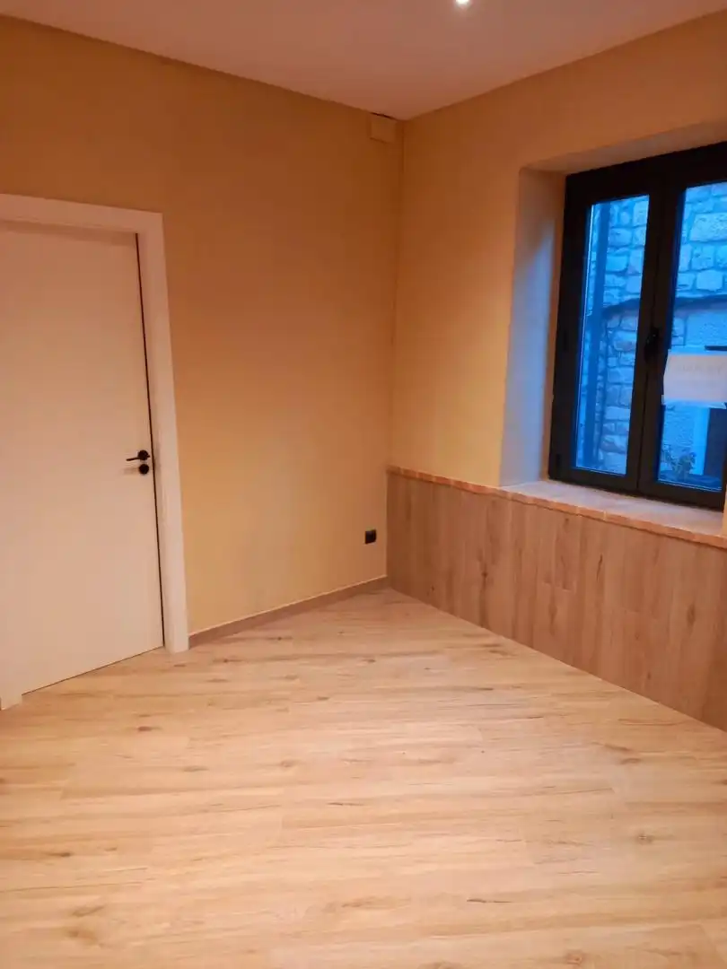 Einfamilien-Reihenhaus zum Verkauf in Carrer Major, 4, Tarrés Einfamilien-Reihenhaus zum Verkauf in Tarrés mit Heizung, Parkett und Terrasse