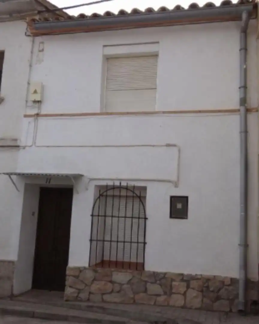 Vista exterior de Casa adosada en venta en Villanueva de Sigena con Amueblado