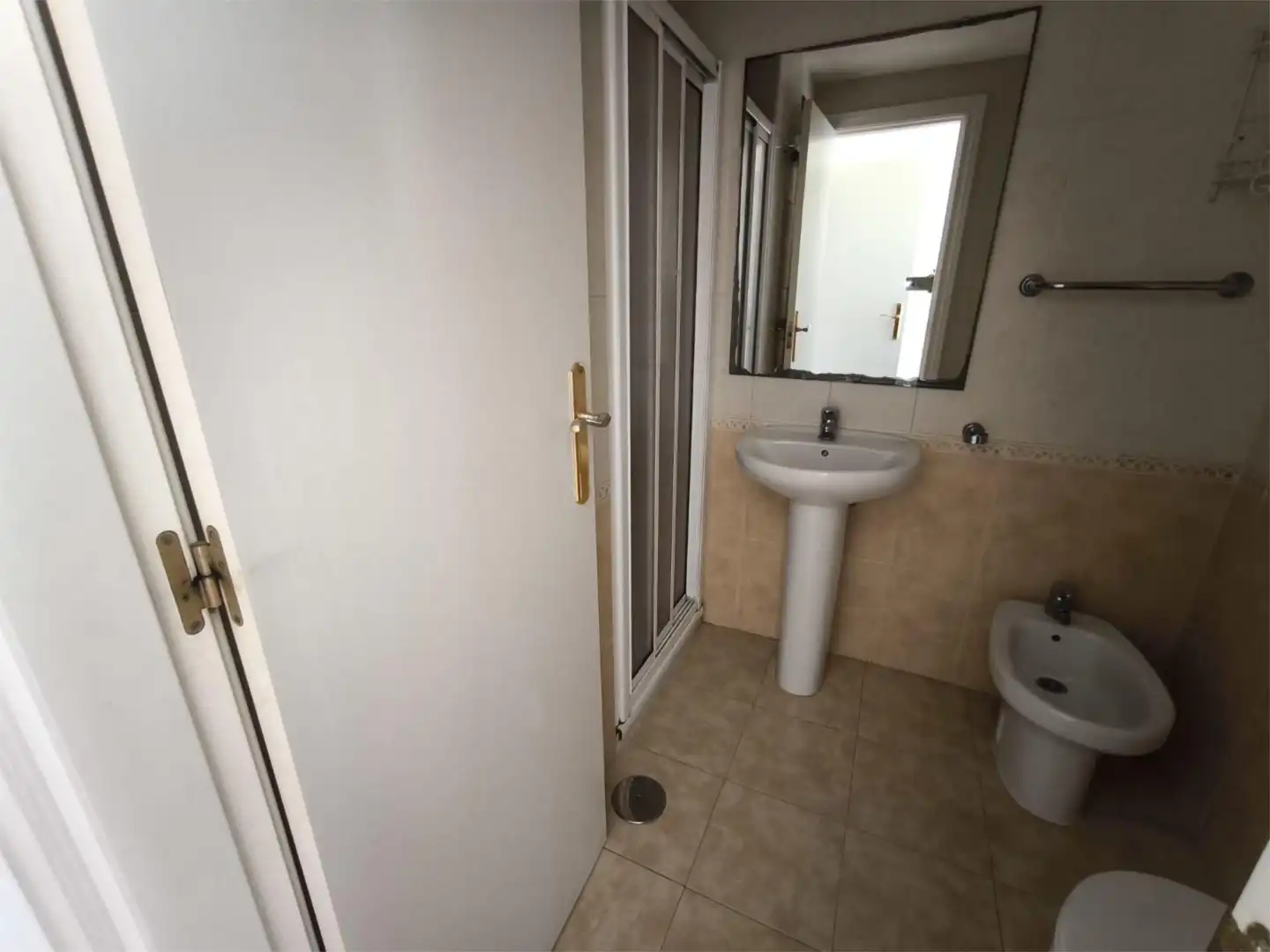 Piso en venta en Carrer de la Boira, 9, Bonalba - Cotoveta Baño de Piso en venta en Mutxamel con Aire acondicionado, Terraza y Amueblado