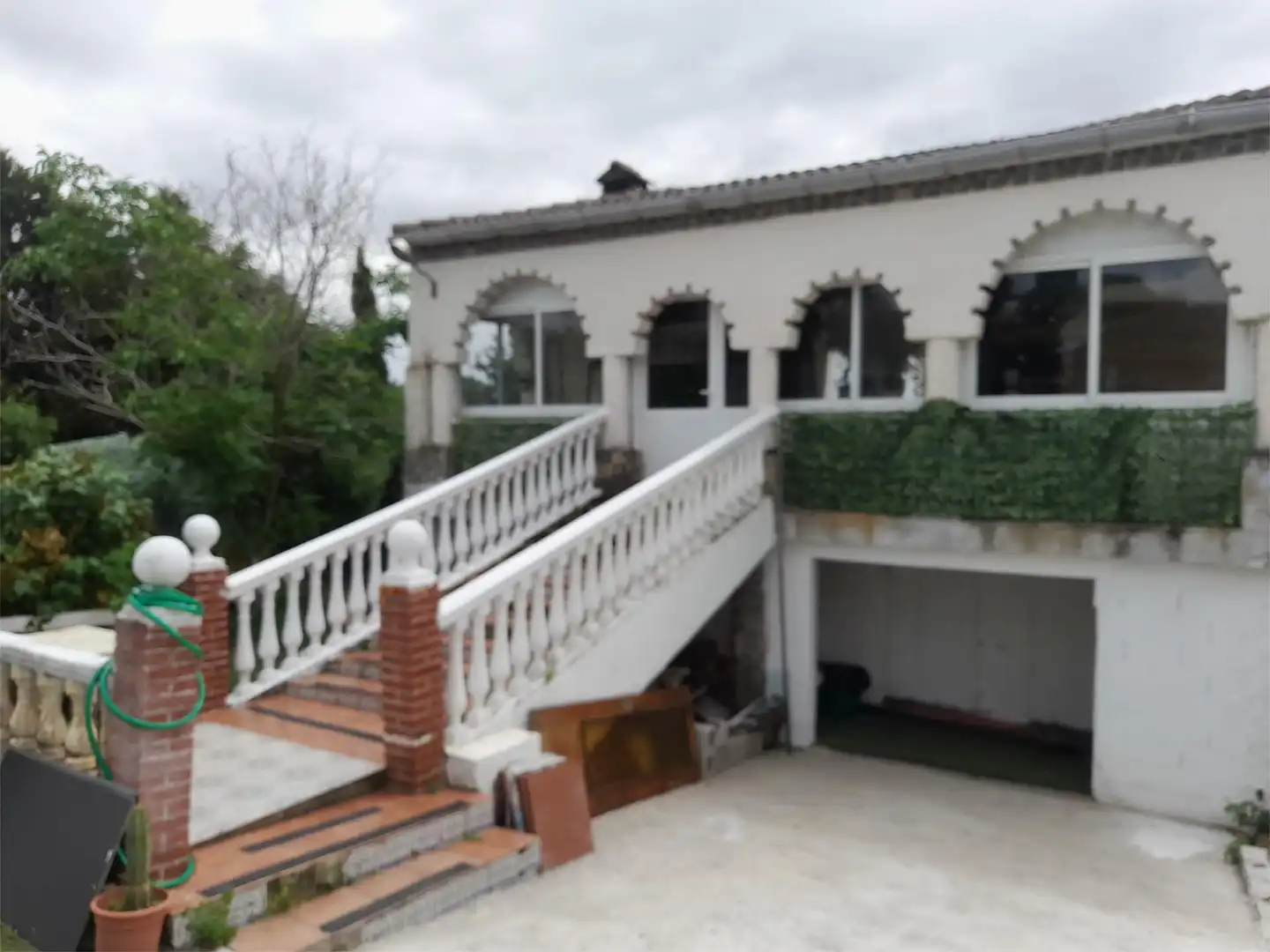 Vista exterior de Finca rústica en venda en Linares amb Aire condicionat, Terrassa i Balcó