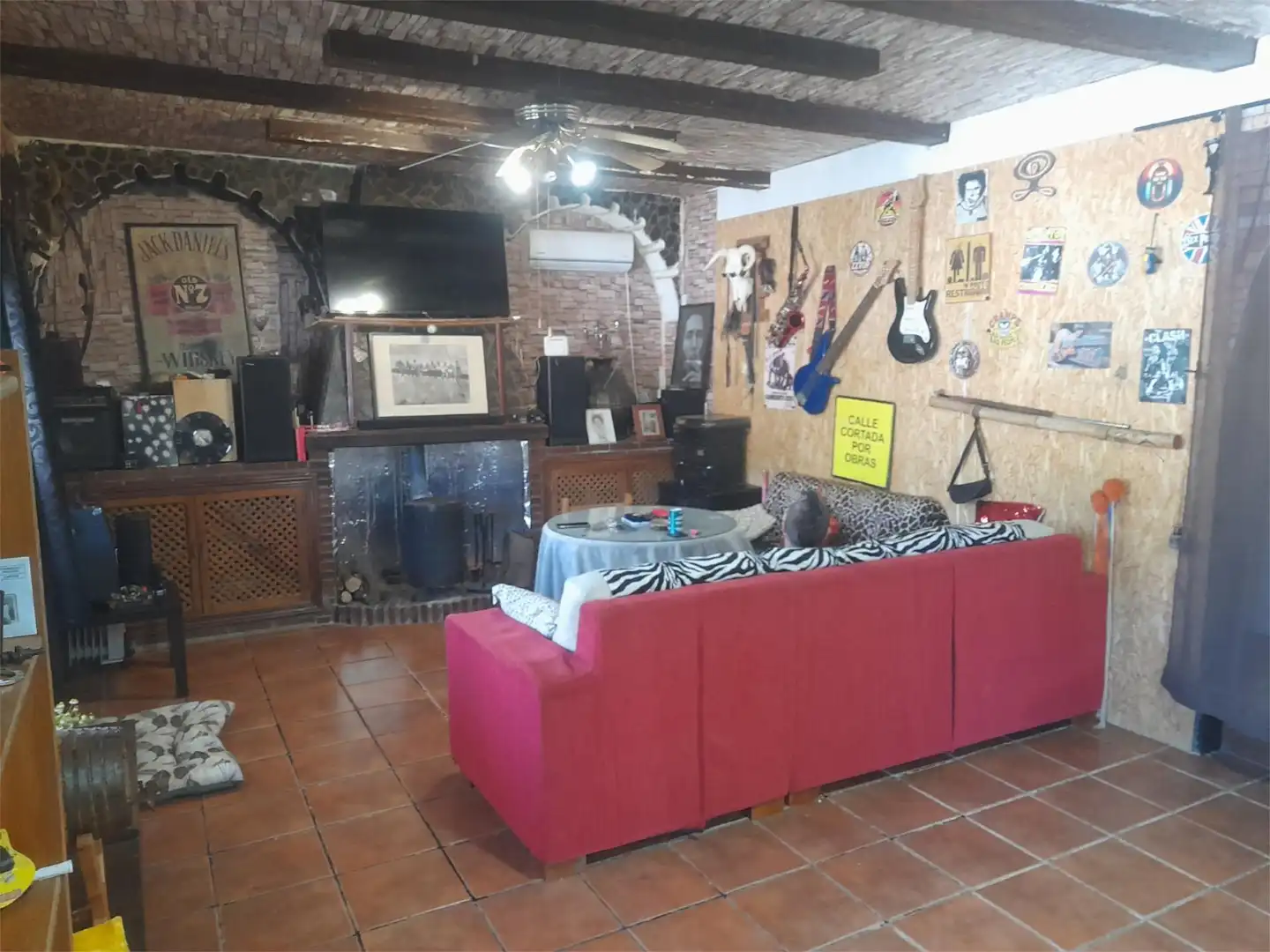 Country house zum Verkauf in Urbanización Álamo I Bis, 10, San Gonzalo Wohnzimmer von Country house zum Verkauf in Linares mit Klimaanlage, Terrasse und Balkon