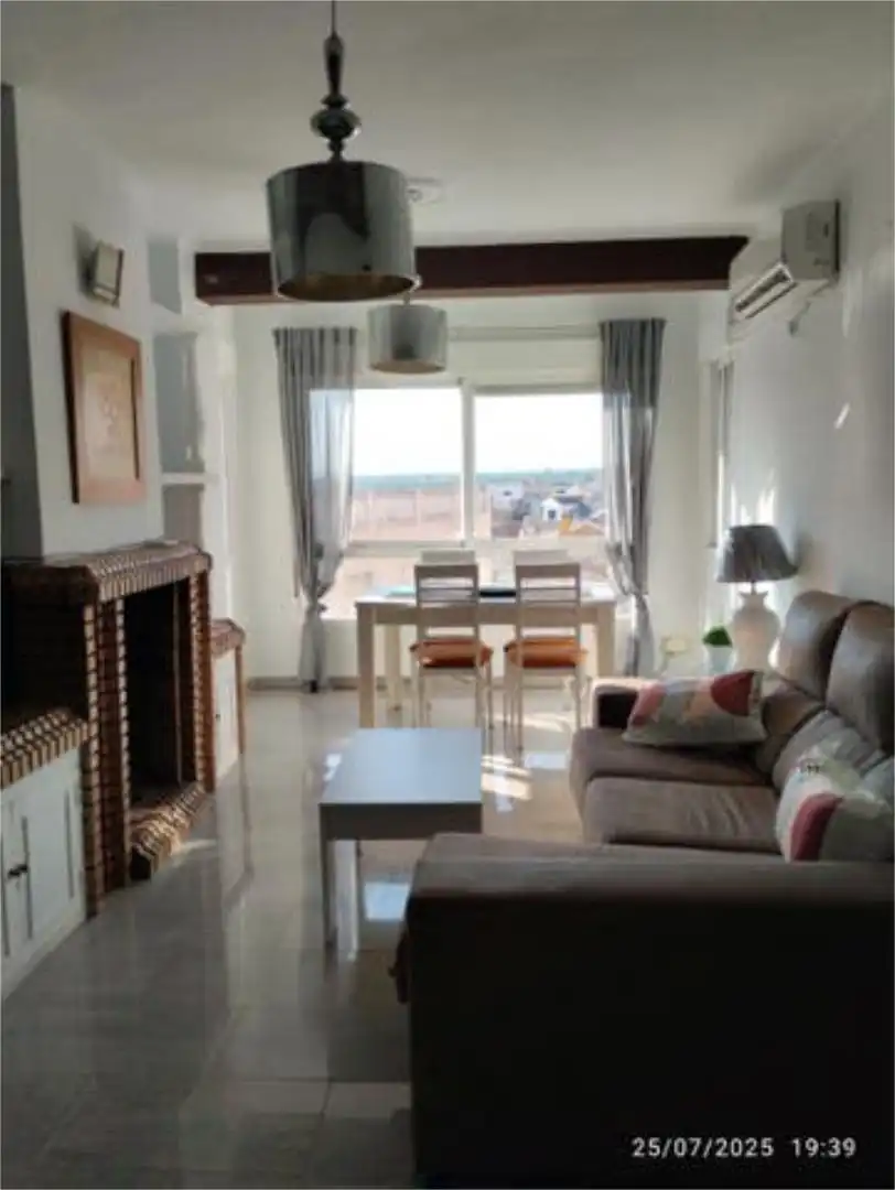 Sala de estar de Piso de alquiler en Linares con Calefacción, Terraza y Amueblado