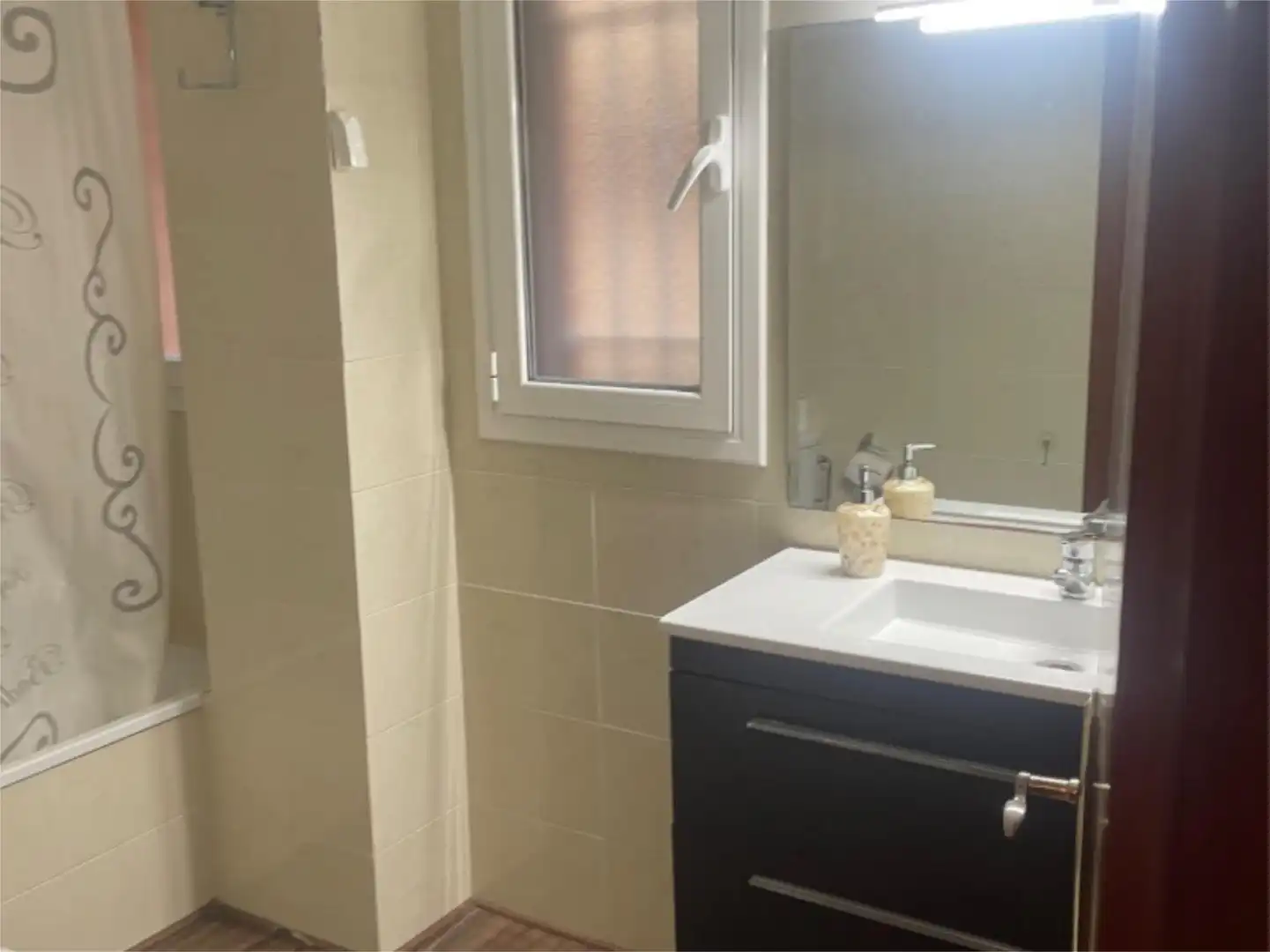 Wohnung zum Verkauf in Carrer del Bisbe Grau, 13, Mestral Badezimmer von Wohnung zum Verkauf in Reus mit Klimaanlage und Terrasse