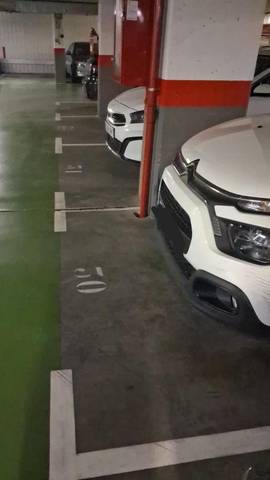 Garaje en Alquiler en Avenida de los Príncipes de España, 41 en Valleaguado - La Cañada