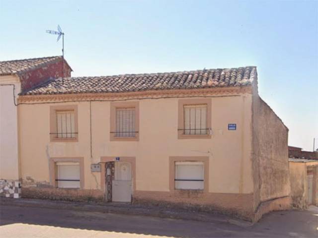 Casa adosada en Venta en Calle Herreros, 7 en Roales de Campos
