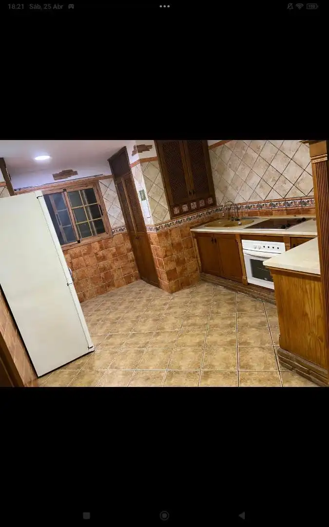 Piso en venta en Calle Virgen de los Milagros, 8, Mondejar - Junquillos Cocina de Piso en venta en La Línea de la Concepción con Trastero