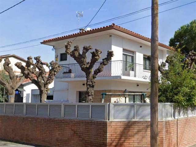 Casa-chalet en Venta en Carrer de Sevilla, 48 en Mar-i-Sol