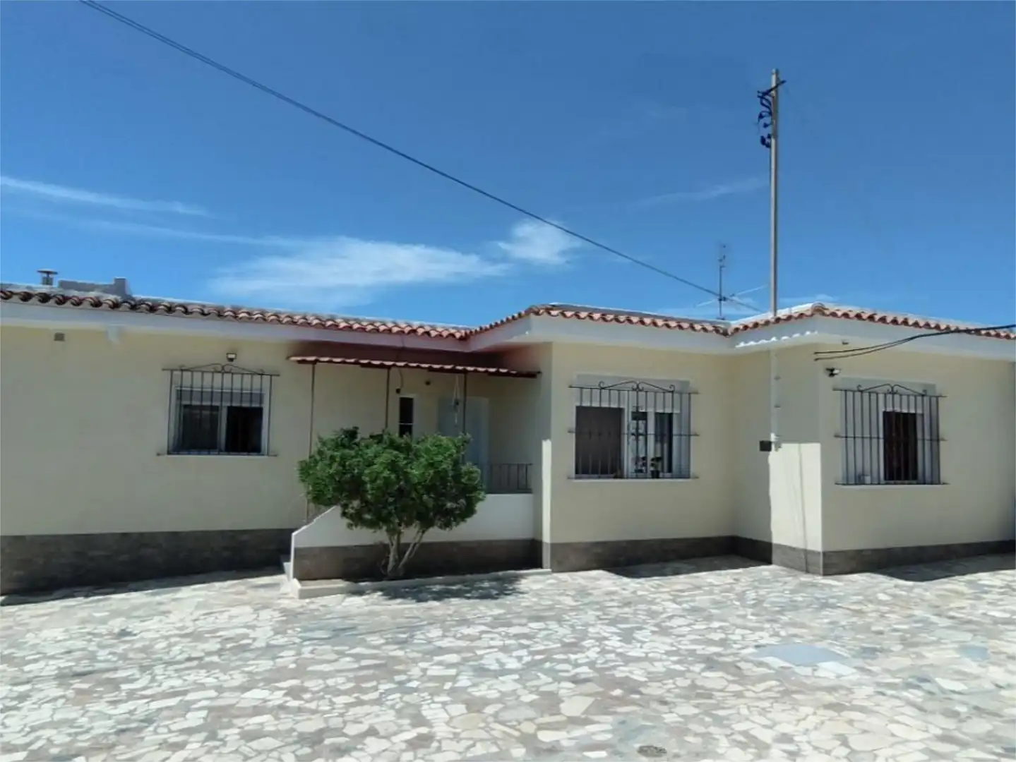 Flat for sale in Carrer Forcall, 16, Pueblo Español - Coveta Fumá Exterior view of Flat for sale in El Campello with Private garden, Terrace and Storage room