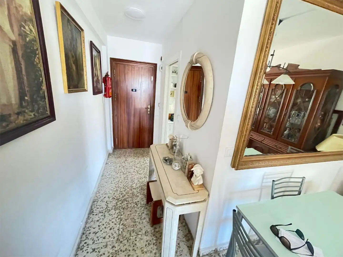 Piso en venta en Calle Vicente Blasco Ibáñez, 1, Los Jardines de Marbella - La Ermita Piso en venta en Marbella con Terraza y Amueblado