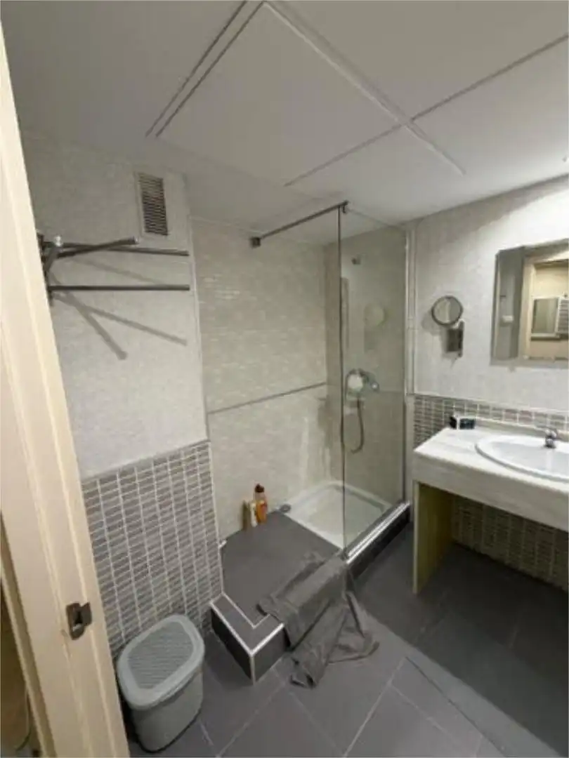 Baño de Apartamento en venta en La Alcaidesa con Terraza y Piscina