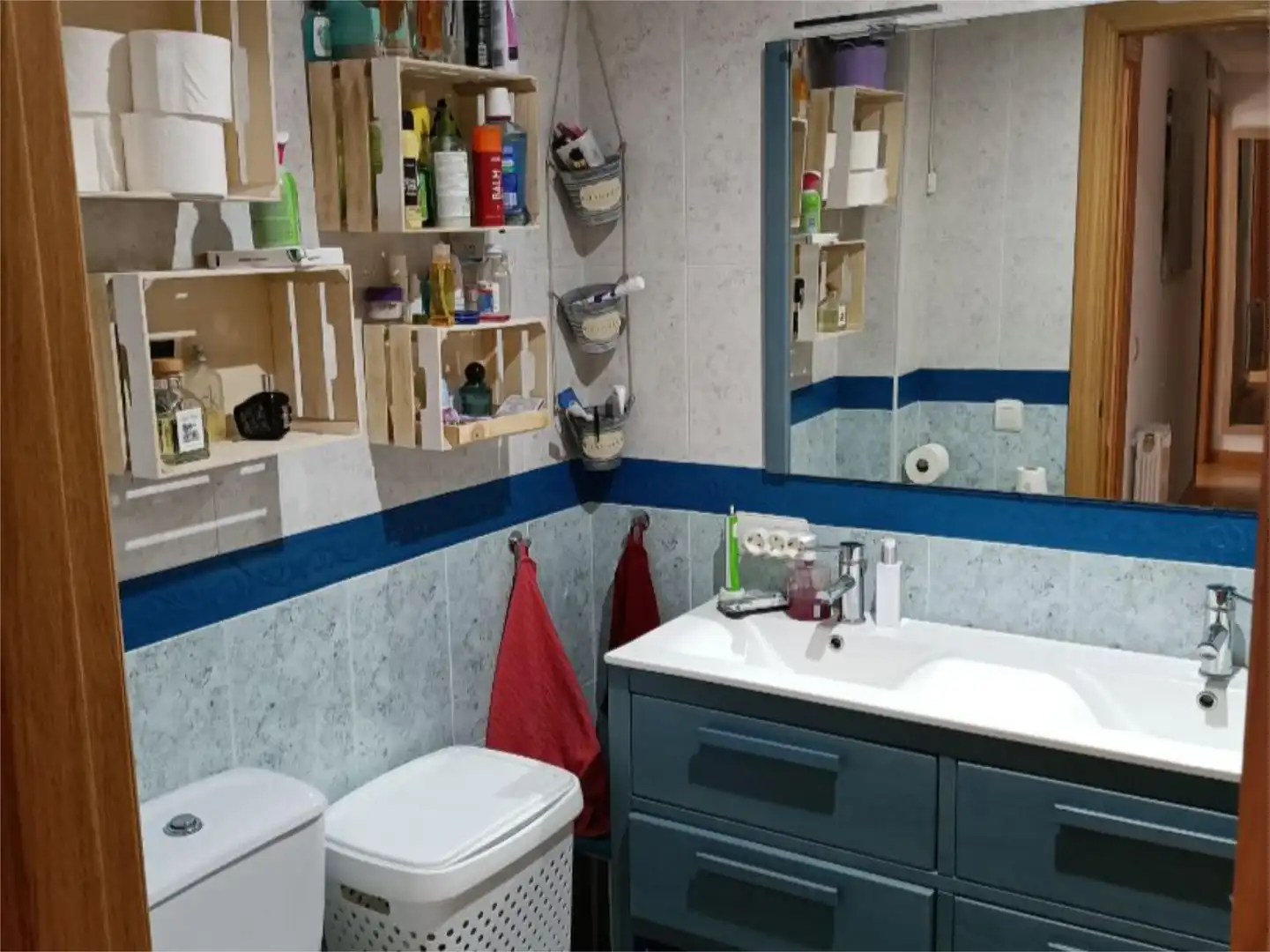 Flat for rent in Street Don Quijote, 12, Barrio Blanco Bathroom of Flat for rent in Salamanca Capital with Balcony