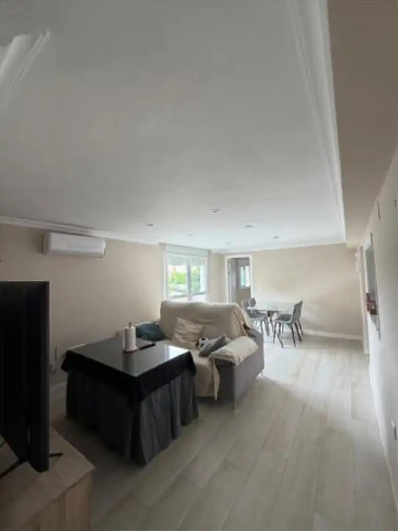 Wohnung zur Miete in Lora del Río mit Terrasse