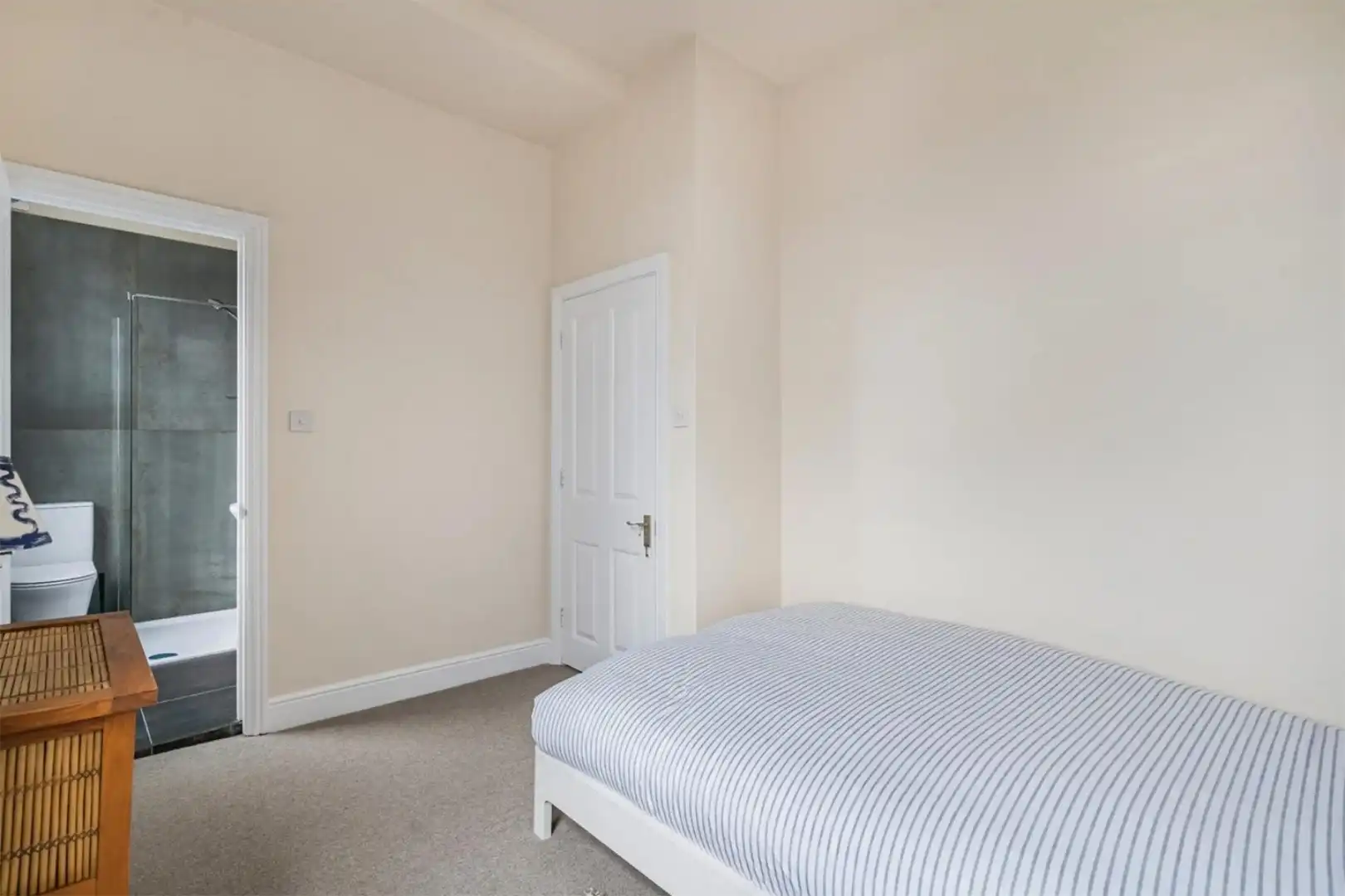 Habitación de Apartamento de alquiler en Castelldefels con Aire acondicionado, Calefacción y Amueblado