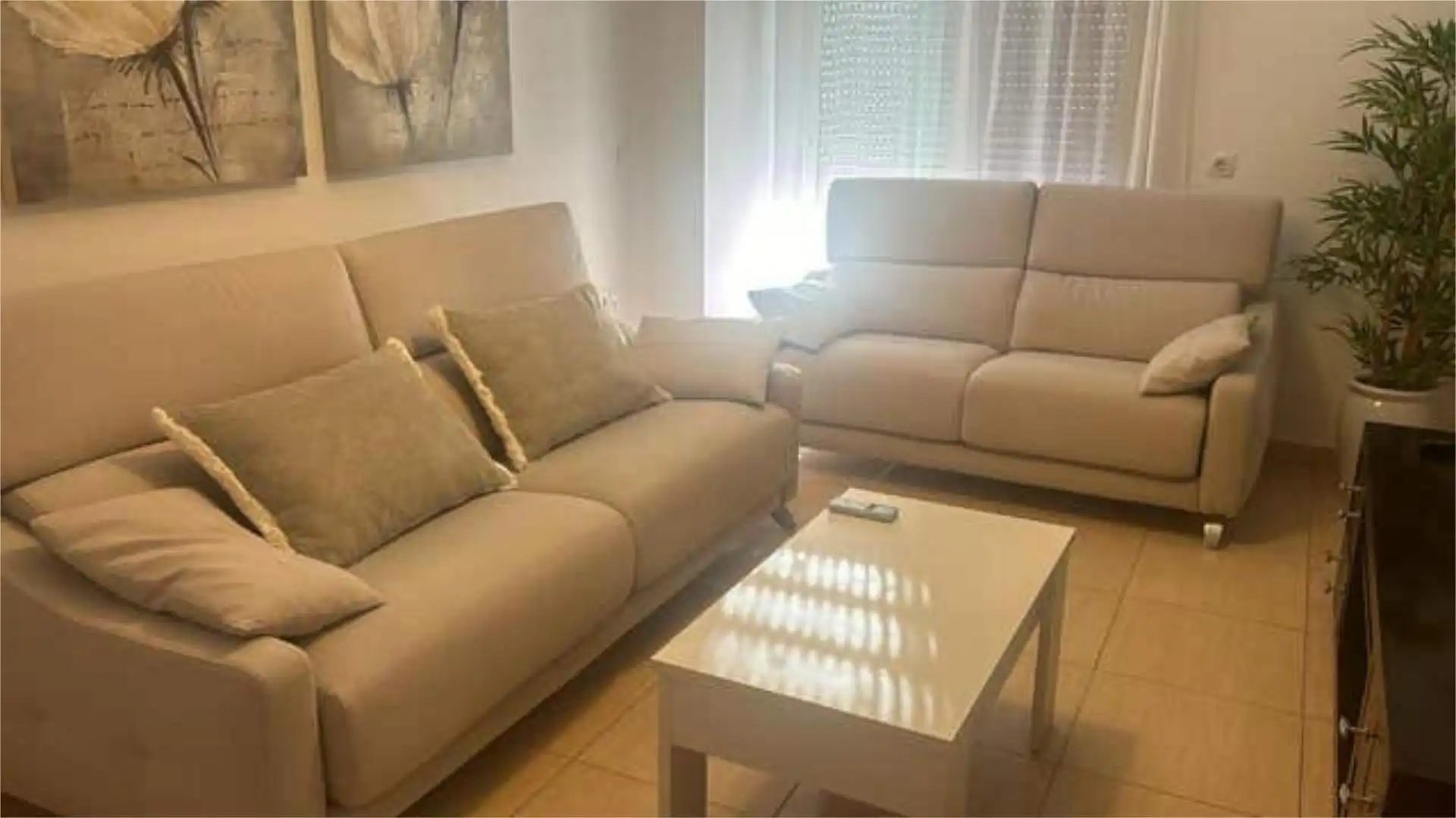 Sala de estar de Estudio de alquiler en Benimuslem con Calefacción y Amueblado