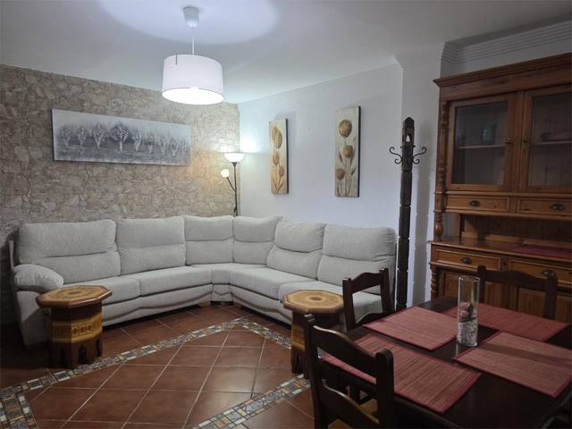 Piso en Alquiler en Calle Espliego, 13 en Fuente Alegre - El Chaparral - Los Morales