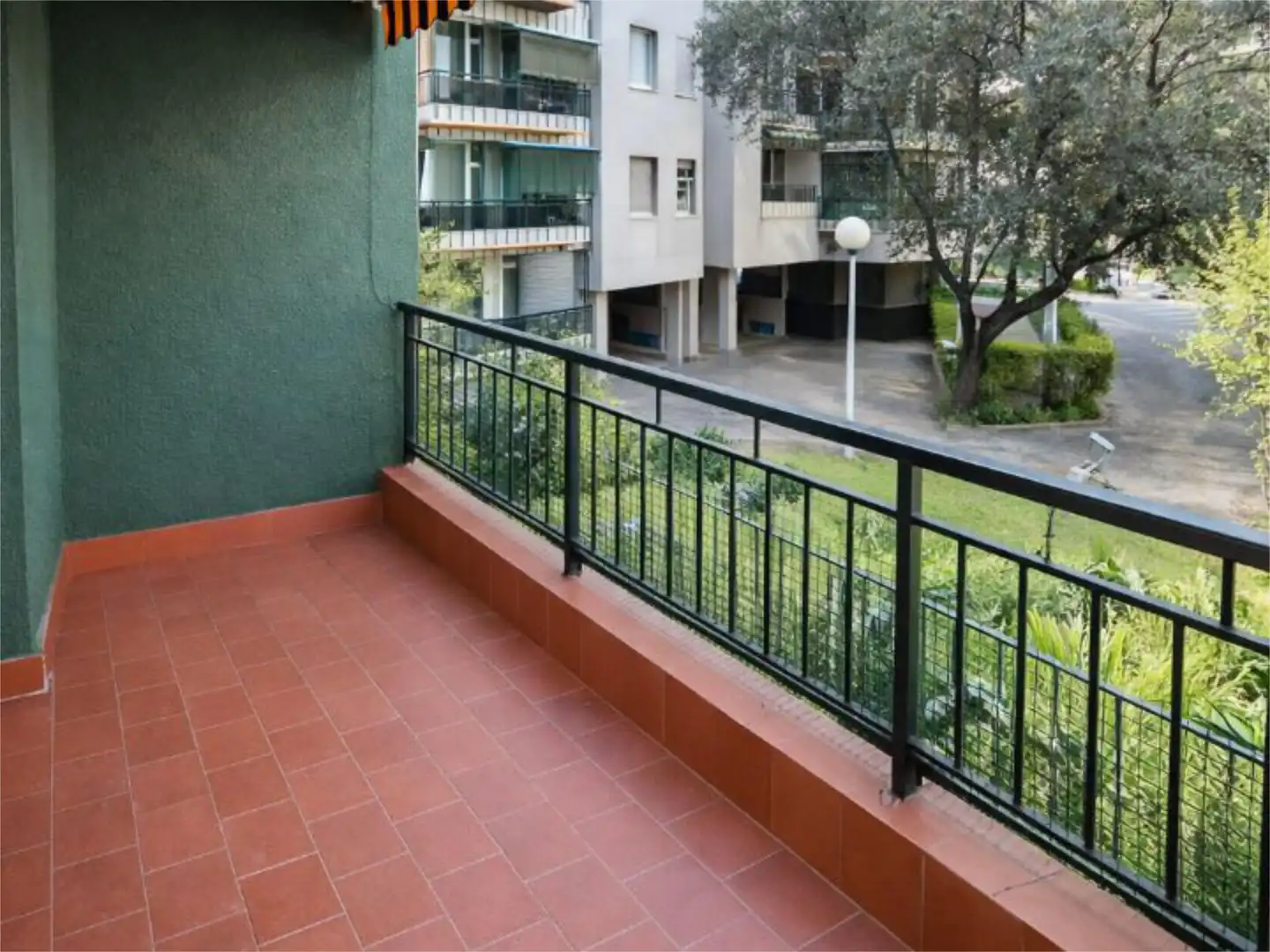 Piso en venta en Avenida las Suertes, 21, Parque de la Coruña - Las Suertes Terraza de Piso en venta en Collado Villalba con Terraza y Piscina