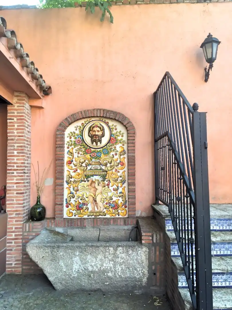 Einfamilien-Reihenhaus zum Verkauf in Calle Mesones, 32, Casco Antiguo Außenansicht von Einfamilien-Reihenhaus zum Verkauf in Talavera de la Reina mit Klimaanlage, Heizung und Privatgarten