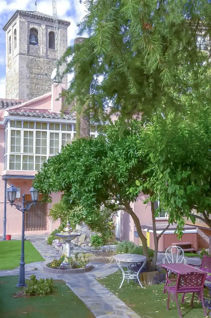 Einfamilien-Reihenhaus zum Verkauf in Calle Mesones, 32, Casco Antiguo Außenansicht von Einfamilien-Reihenhaus zum Verkauf in Talavera de la Reina mit Klimaanlage, Heizung und Privatgarten