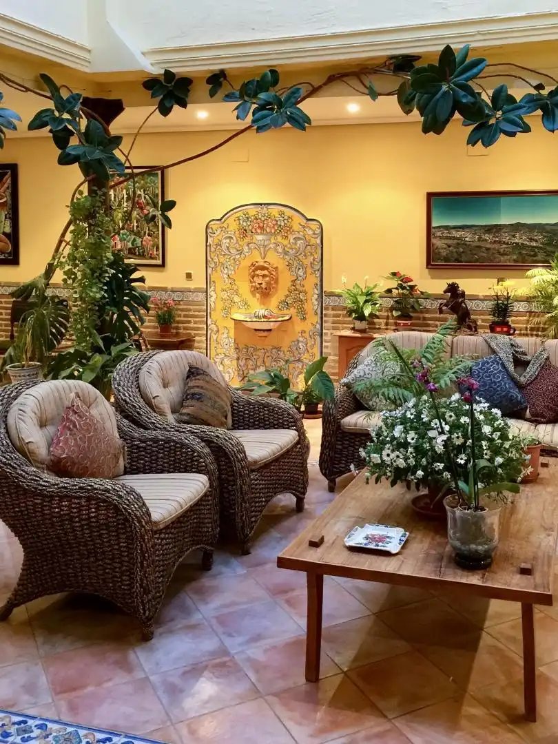 Einfamilien-Reihenhaus zum Verkauf in Calle Mesones, 32, Casco Antiguo Wohnzimmer von Einfamilien-Reihenhaus zum Verkauf in Talavera de la Reina mit Klimaanlage, Heizung und Privatgarten