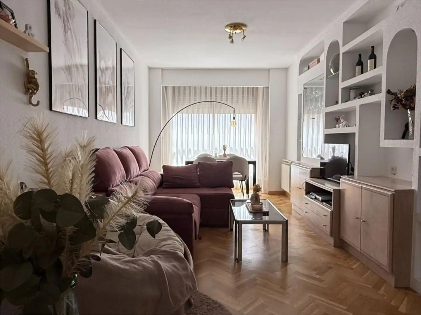 Living room of Flat for sale in  Madrid Capital  with Swimming Pool