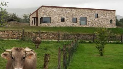 Foto 5 de Finca rústica en venta en Calle Paredes, S/n, Viella - Granda - Meres, Siero