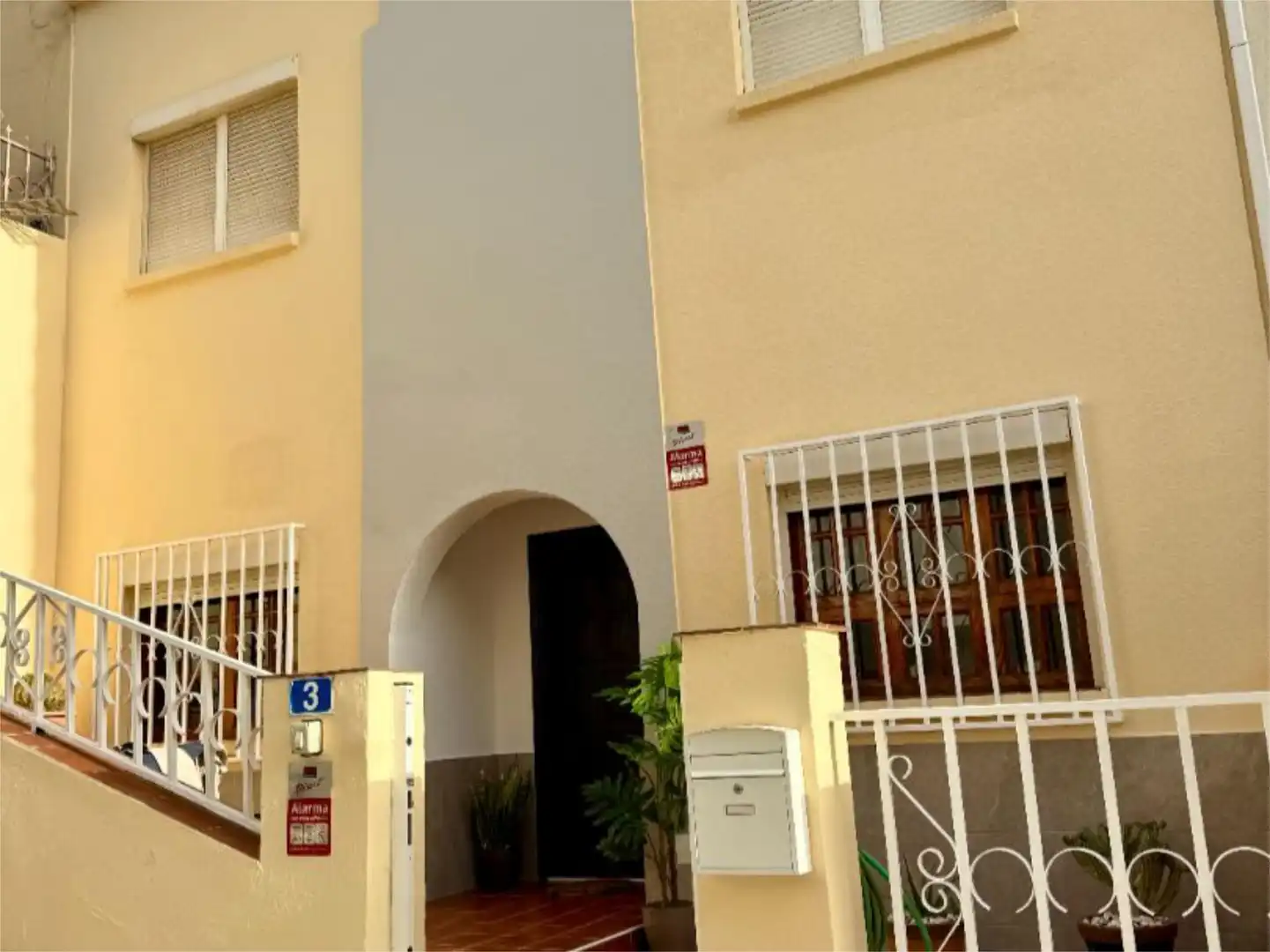 Flat for rent in Calle Mandolina, 3, San Fernando Exterior view of Flat for rent in San Bartolomé de Tirajana with Air Conditioner, Heating and Terrace