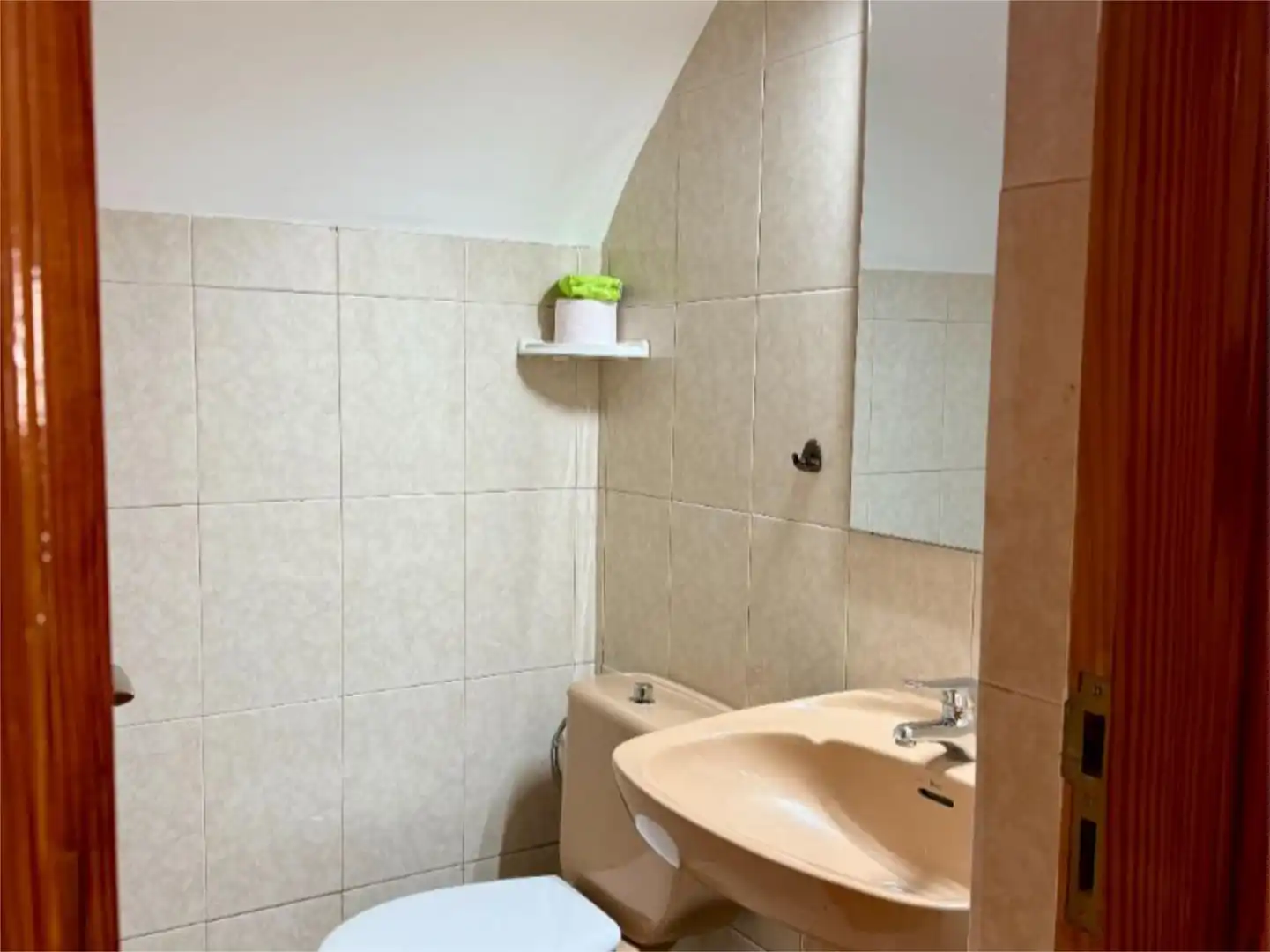 Flat for rent in Calle Mandolina, 3, San Fernando Bathroom of Flat for rent in San Bartolomé de Tirajana with Air Conditioner, Heating and Terrace
