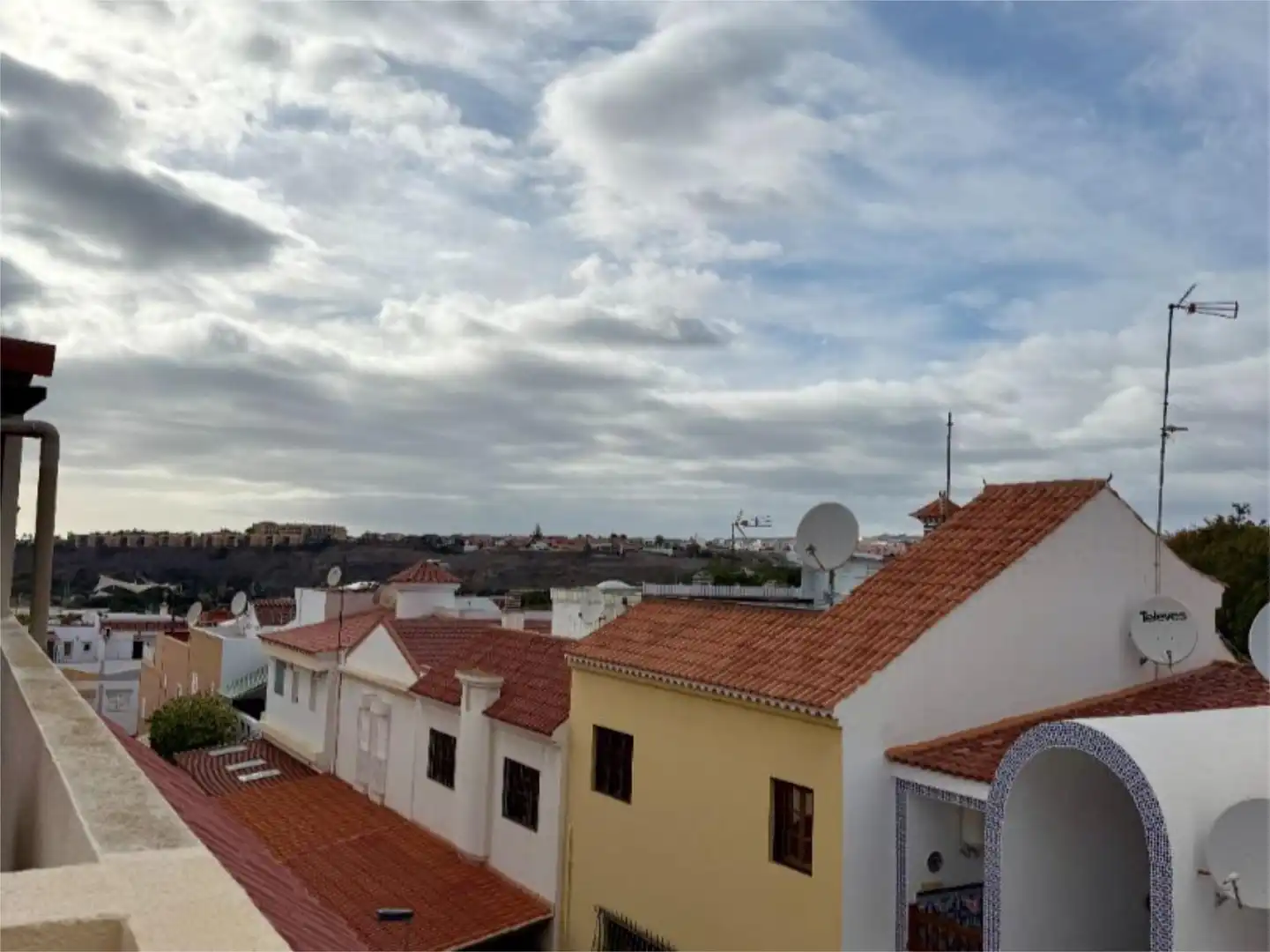 Flat for rent in Calle Mandolina, 3, San Fernando Exterior view of Flat for rent in San Bartolomé de Tirajana with Air Conditioner, Heating and Terrace