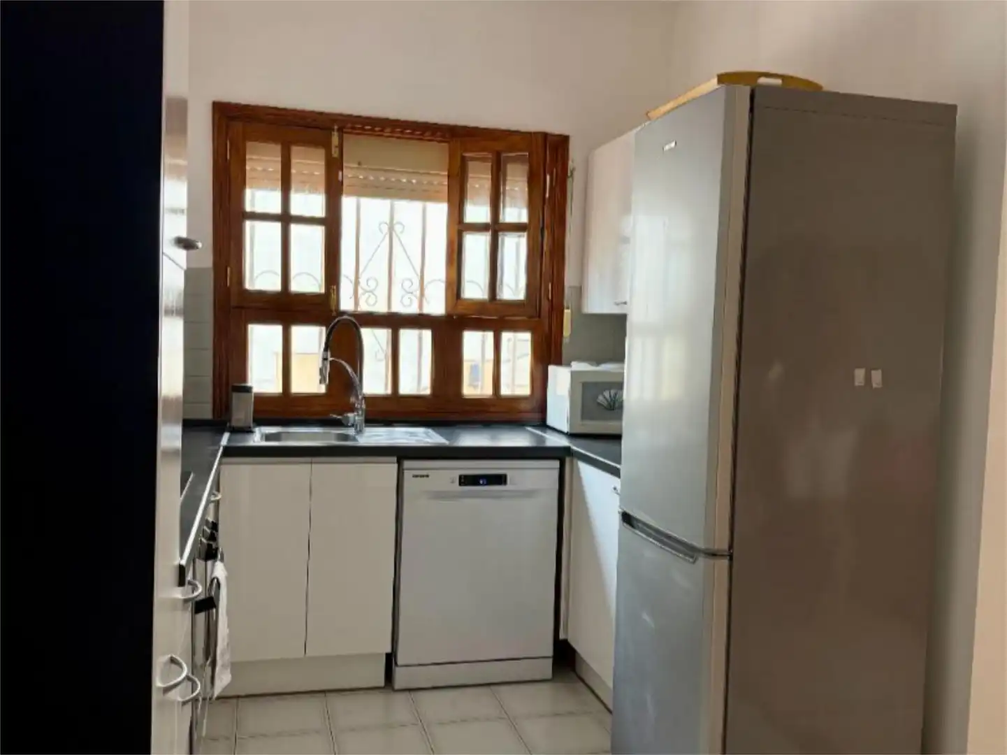 Flat for rent in Calle Mandolina, 3, San Fernando Kitchen of Flat for rent in San Bartolomé de Tirajana with Air Conditioner, Heating and Terrace