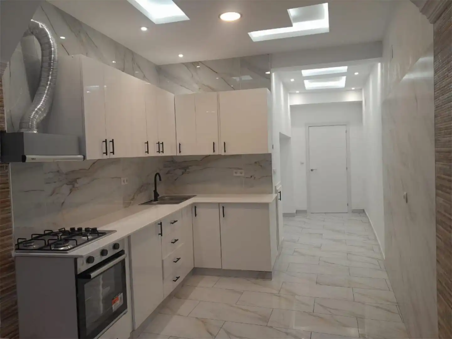 Detached homes for sale in Carrer Sant Blai, 25, Centro Kitchen of Detached homes for sale in Burriana / Borriana