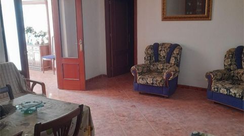 Foto 3 de Casa adosada en venda a Calle Emilia Forto, 10, Mengíbar, Jaén