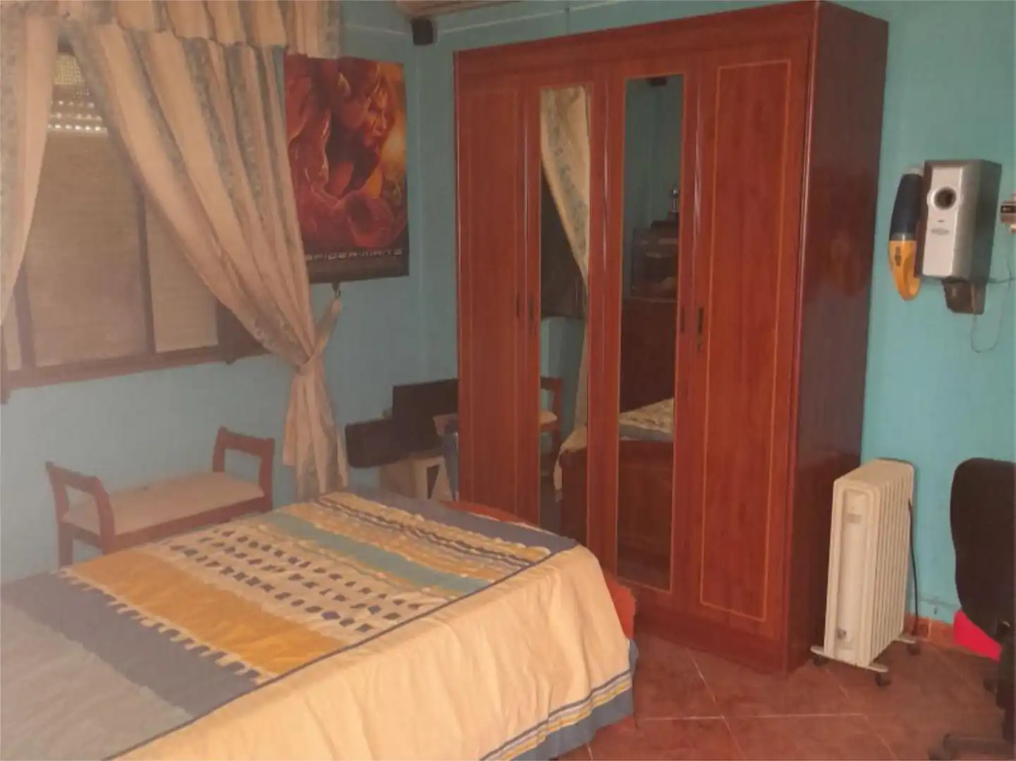 Casa adosada en venta en Calle Emilia Forto, 10, Mengíbar Habitación de Casa adosada en venta en Mengíbar con Aire acondicionado y Amueblado
