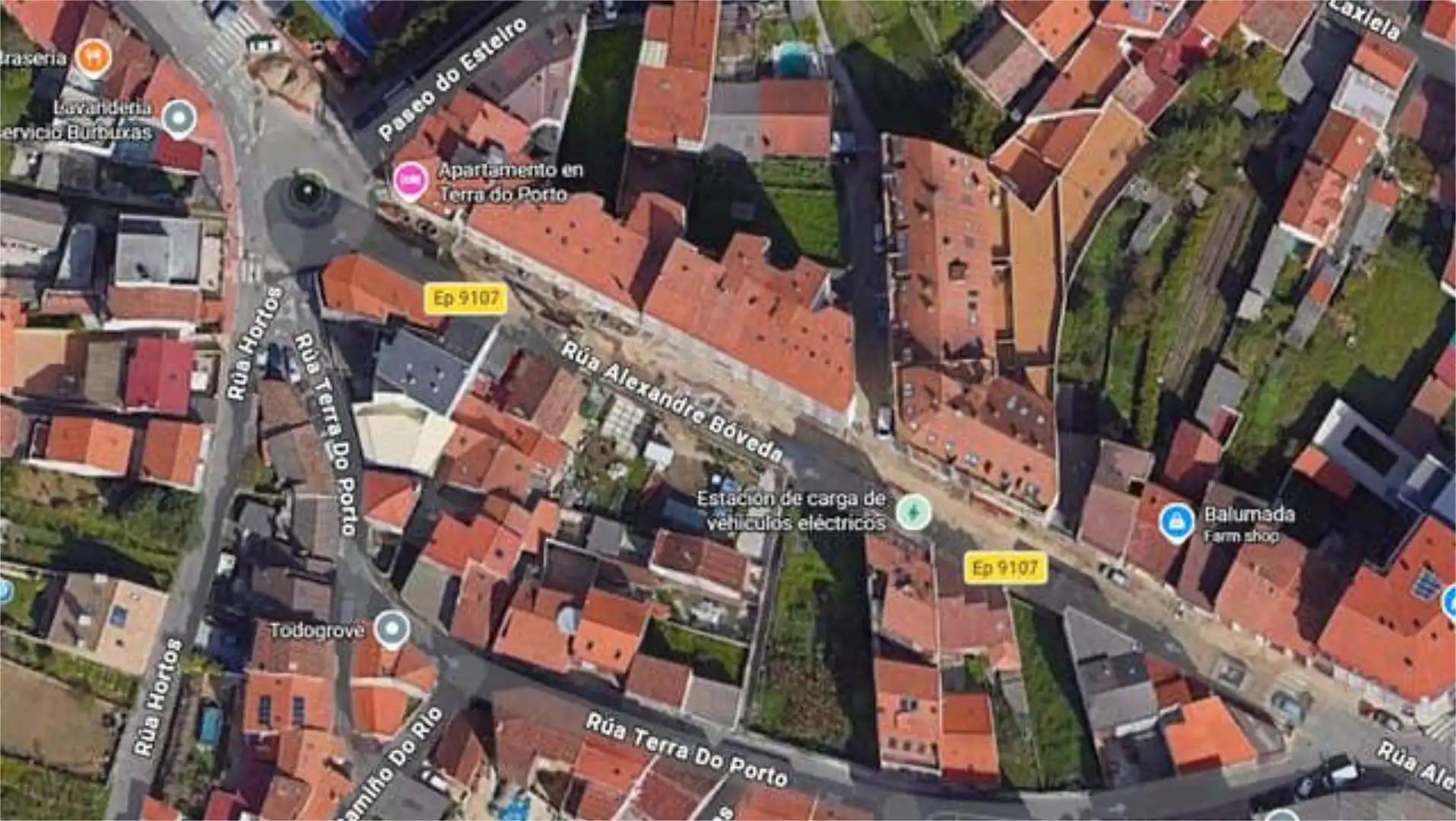 Vista exterior de Garaje de alquiler en O Grove  