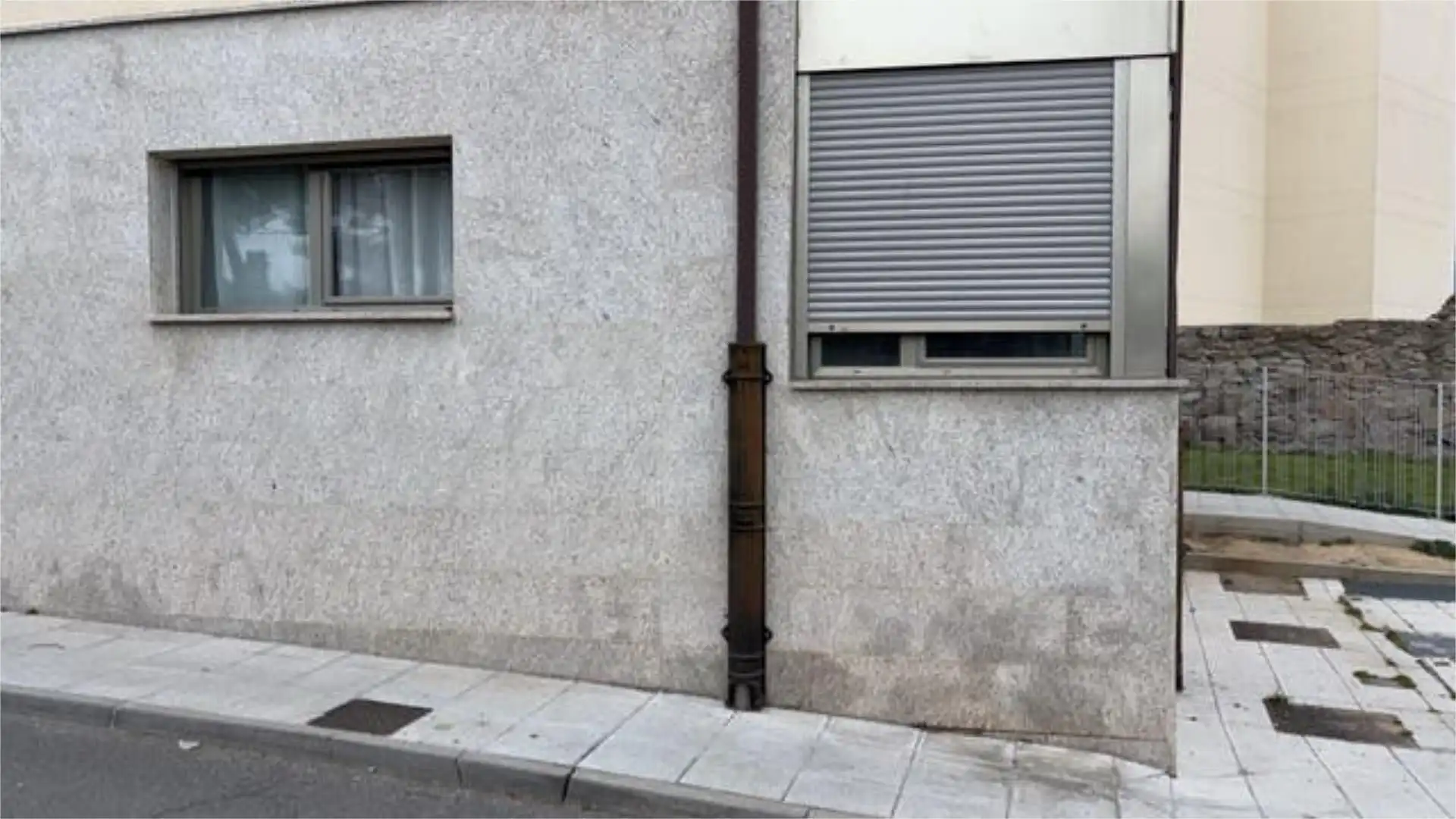 Vista exterior de Piso en venta en El Barraco  con Calefacción, Trastero y Amueblado