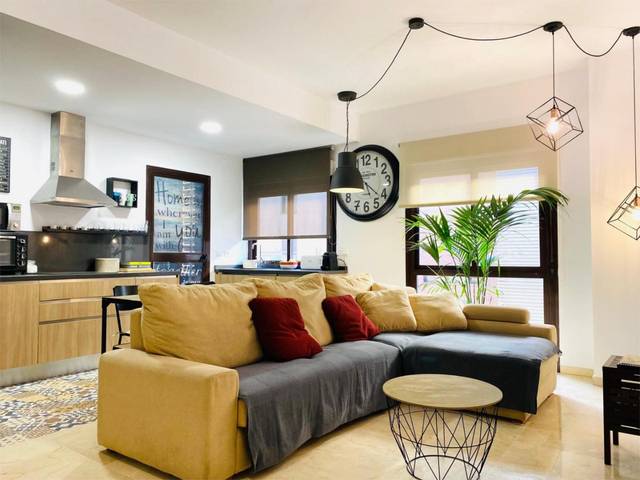 Piso en Alquiler en Calle Alemania, 11 en Ensanche Centro - Puerto