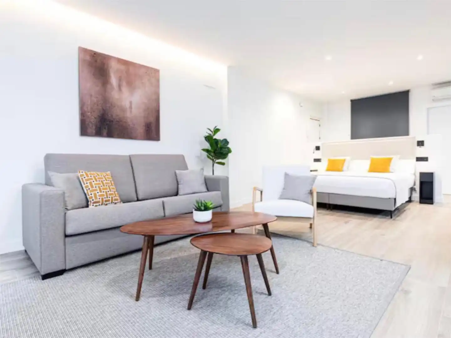 Piso en venta en Calle Martínez Campos, 16, Ensanche Centro - Puerto Sala de estar de Piso en venta en Málaga con Aire acondicionado, Calefacción y Amueblado