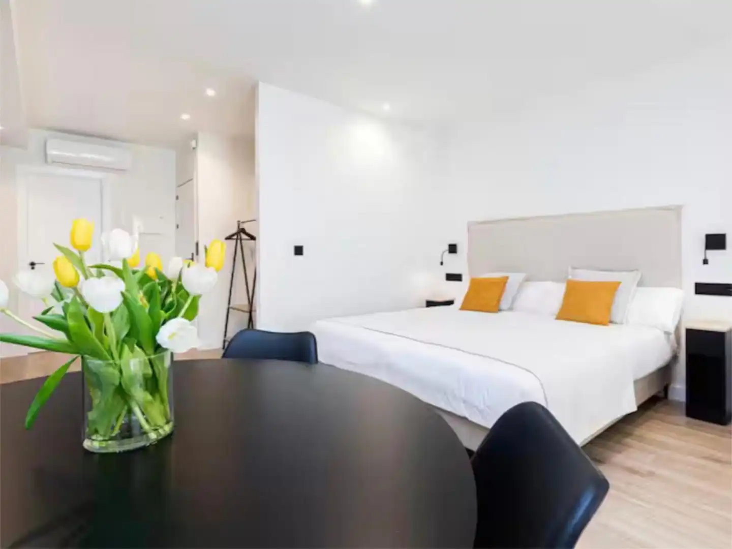 Piso en venta en Calle Martínez Campos, 16, Ensanche Centro - Puerto Habitación de Piso en venta en Málaga con Aire acondicionado, Calefacción y Amueblado