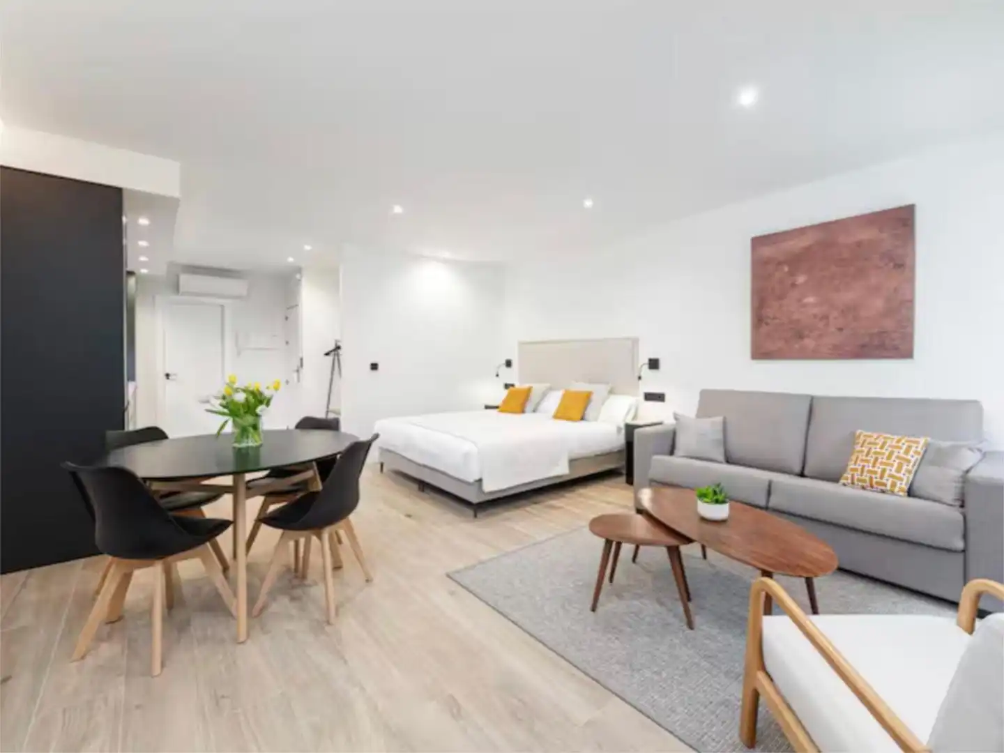 Piso en venta en Calle Martínez Campos, 16, Ensanche Centro - Puerto Habitación de Piso en venta en Málaga con Aire acondicionado, Calefacción y Amueblado