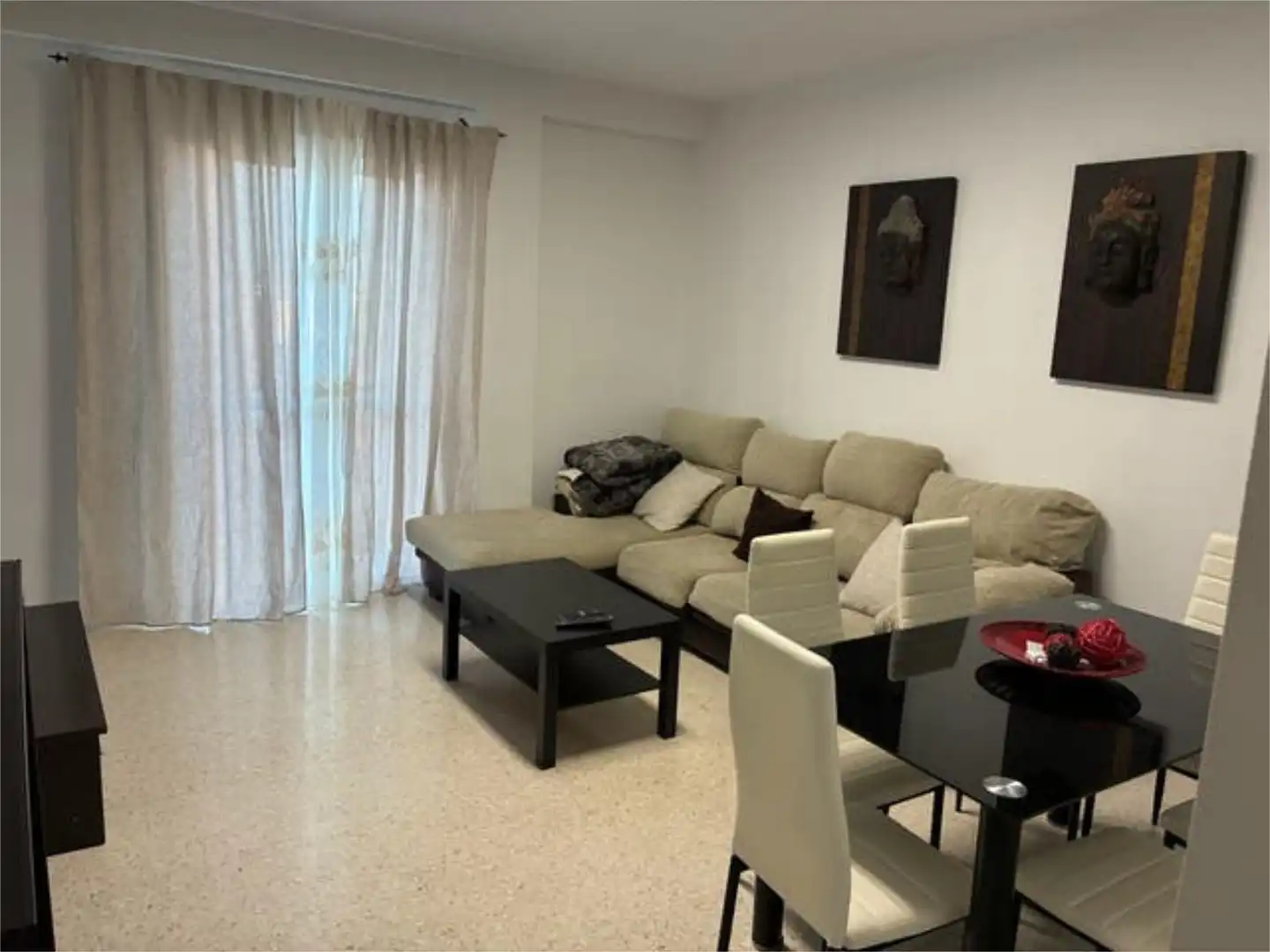 Piso en venta en Montijo Sala de estar de Piso en venta en Montijo con Calefacción y Amueblado