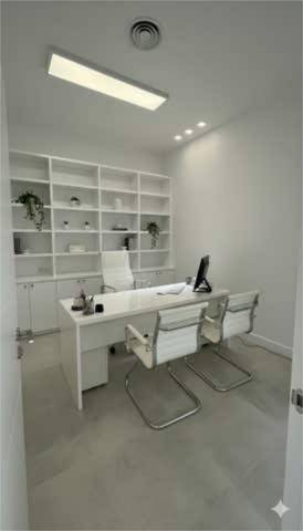 Oficina en Alquiler en Puerta Blanca