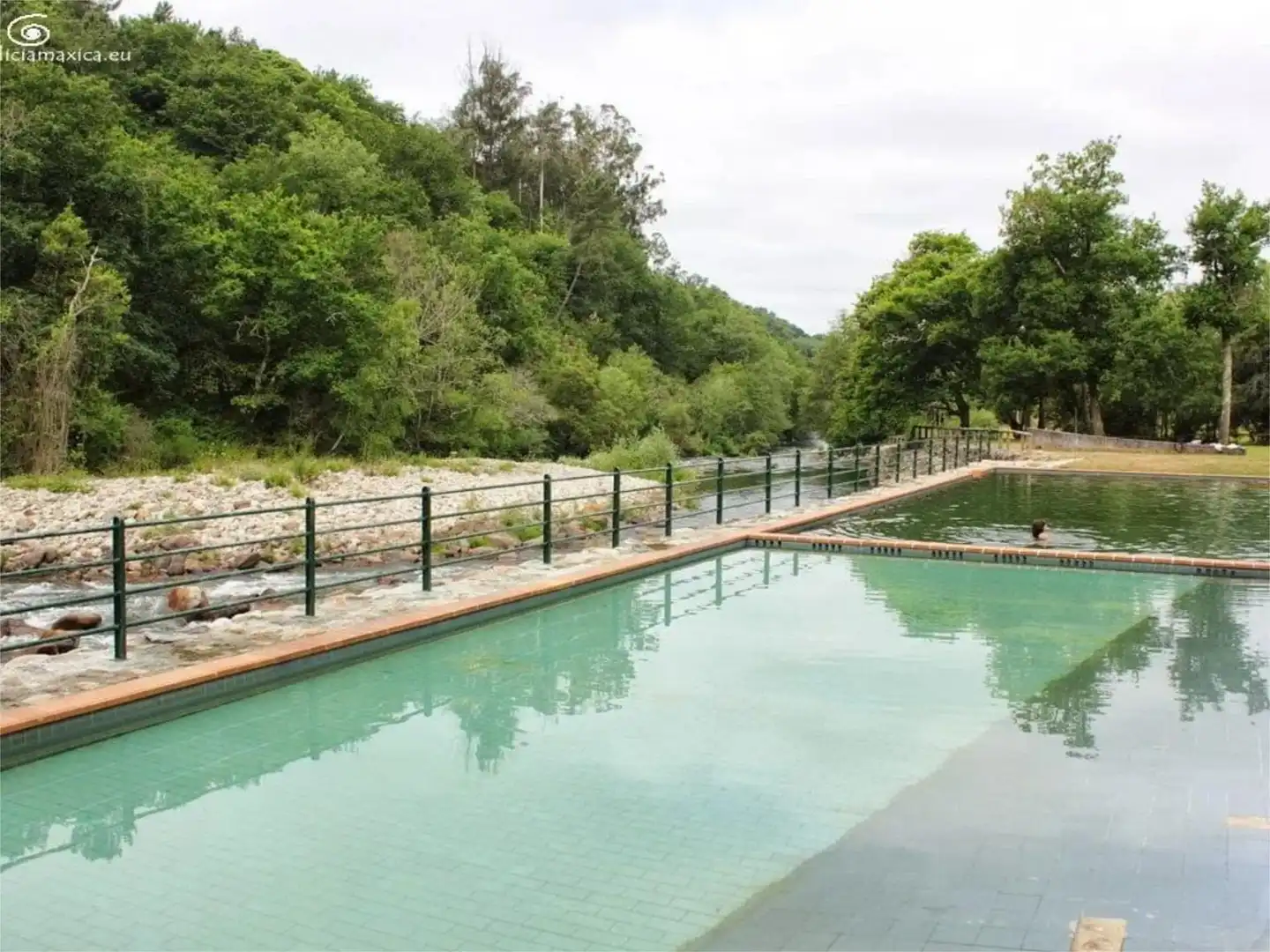 Piscina de Finca rústica en venda en Vila de Cruces