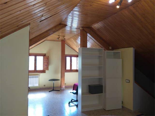 Ático en Alquiler en Urbanizaciones