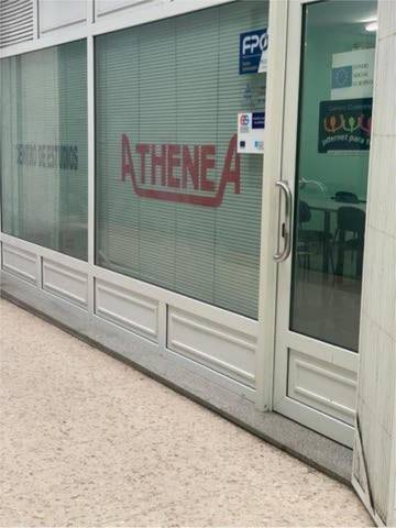 Local comercial en Alquiler en Paradai