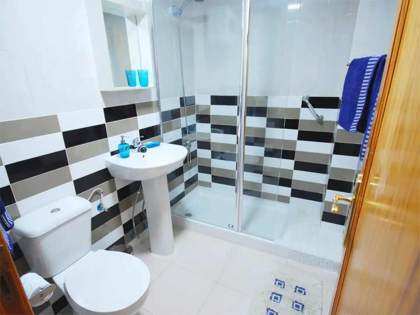 Baño de Piso de alquiler en Agüimes con Amueblado