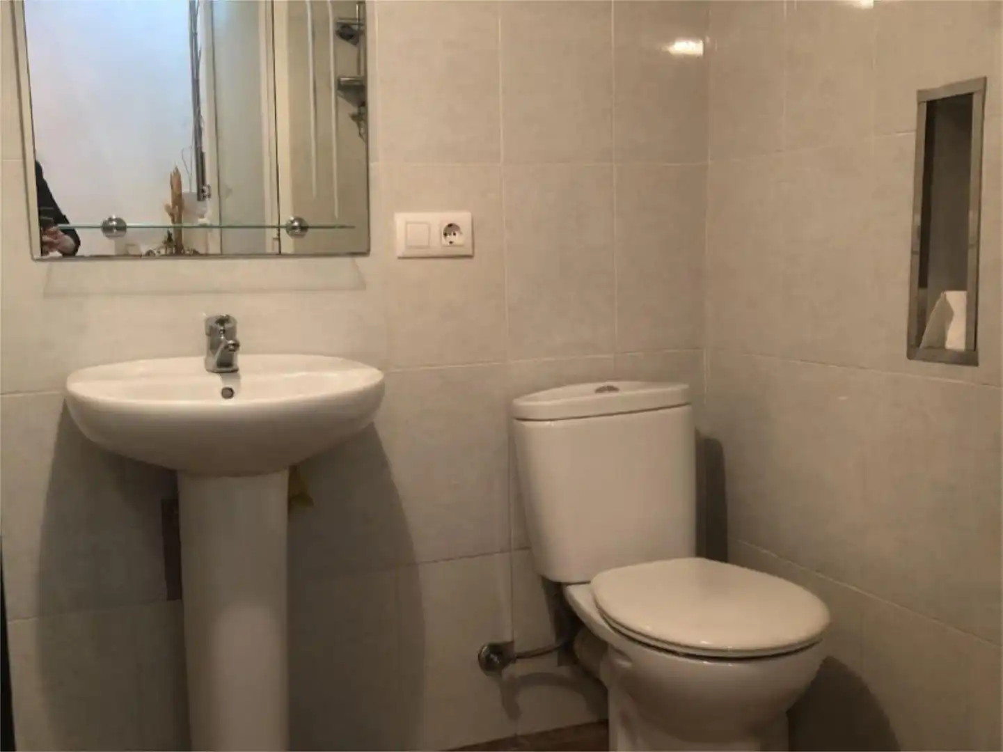 Houses for sale in Camí del Terrer Roig, 25, Jesús - Els Reguers Bathroom of Houses for sale in Tortosa with Air Conditioner