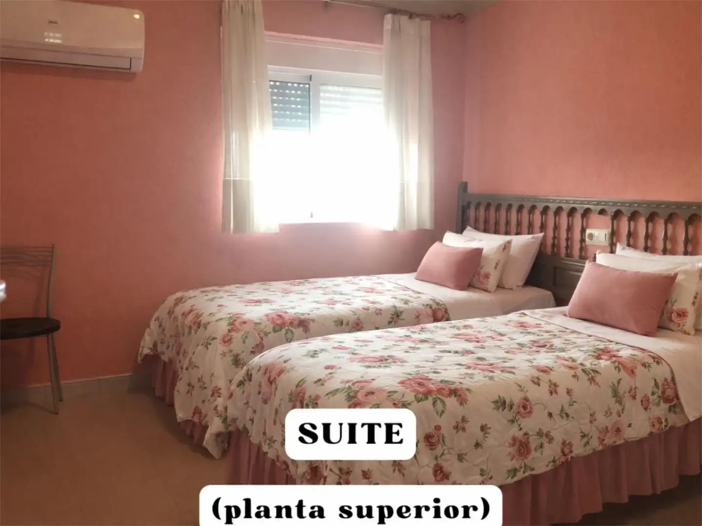 Houses for sale in Camí del Terrer Roig, 25, Jesús - Els Reguers Bedroom of Houses for sale in Tortosa with Air Conditioner
