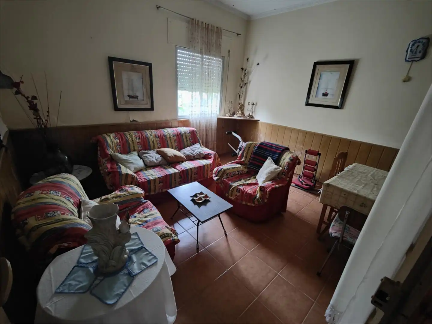 Sala d'estar de Casa adosada en venda en Monforte de Lemos amb Calefacció, Jardí privat i Terrassa