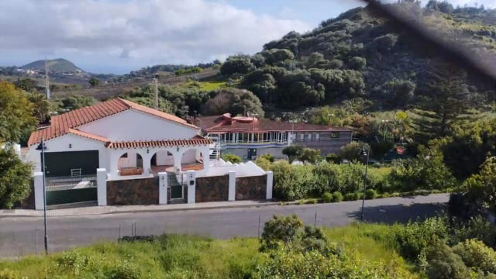 Einfamilien-Reihenhaus zum Verkauf in Los Alvarados - Fuente los Berros - Bandama Außenansicht von Einfamilien-Reihenhaus zum Verkauf in Santa Brígida mit Terrasse und Schwimmbad
